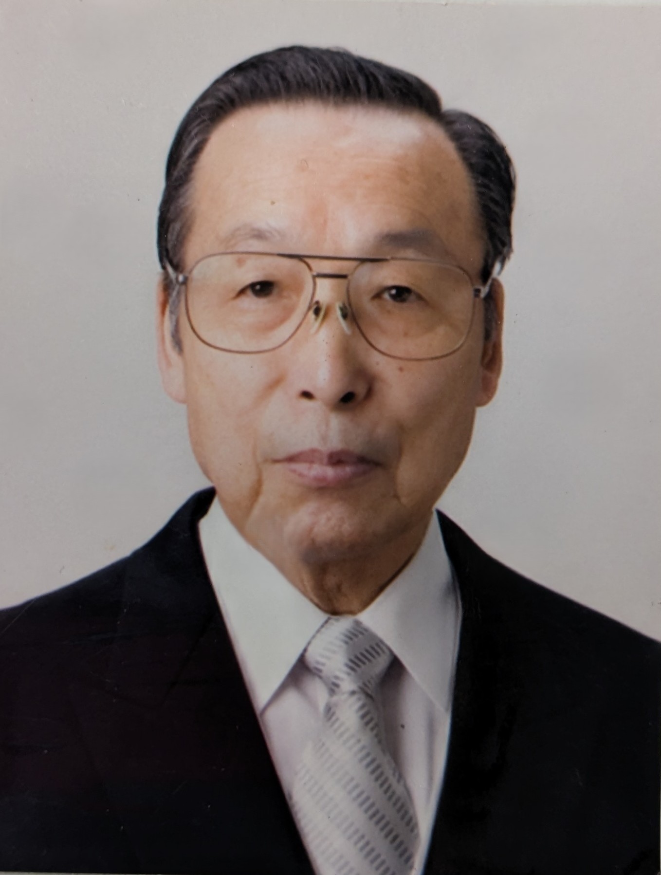 石曾根　誠一